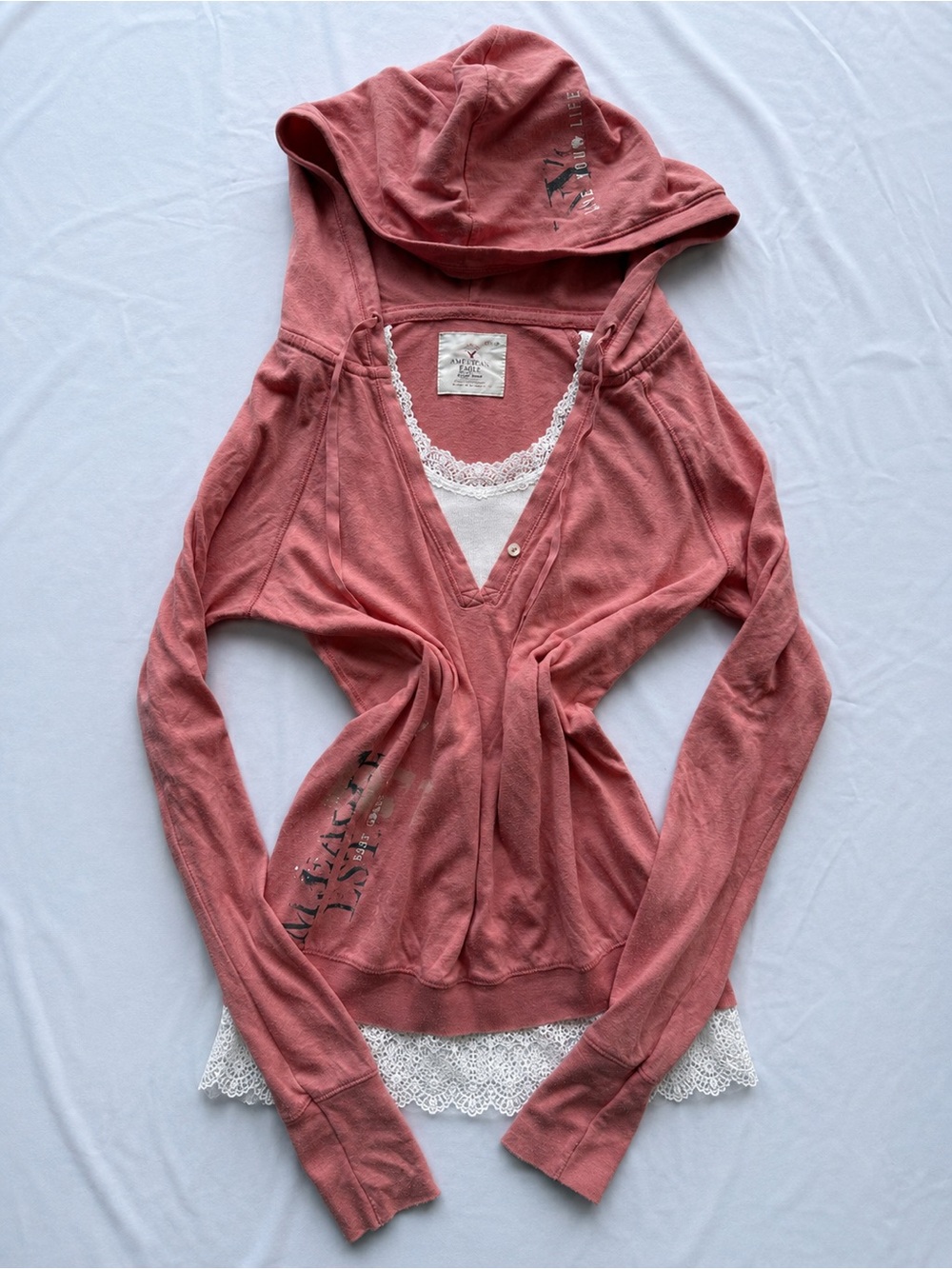 2000s american eagle long sleeve hooded top